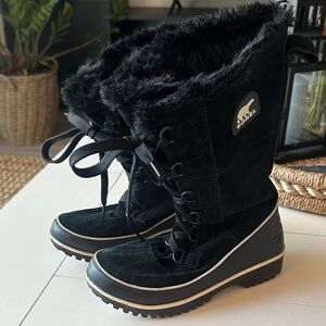 Sorel Black Women's Winter Boots with Fur Trim Size 7